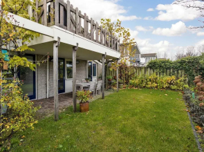 Lovely Family Villa With Garden in Kamperland