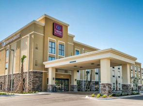Comfort Suites Dunnellon near Rainbow Springs