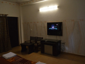 Hill Top Swiss Cottage