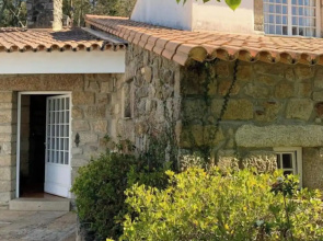 6-bed Cottage Sleeps 12 With Gardens