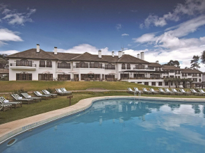 Fairmont Mount Kenya Safari