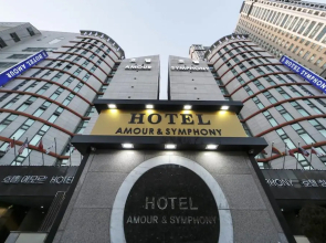 Amour Hotel