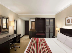 Ramada Plaza by Wyndham Dubai Deira