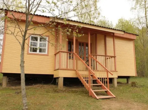 Ööbikuoru Holiday Center