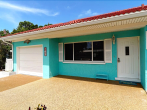 Manatee Cottage 2 Bedrooms 2 Bathrooms Home