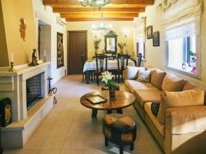 Eleni's House