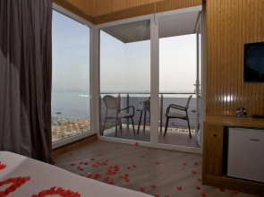Vila One Beach Hotel