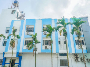 OYO 13583 Hotel Paradise Inn