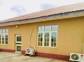 Momak 4 Hotel & Suites