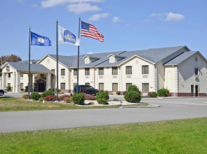 Baymont Inn & Suites Albany