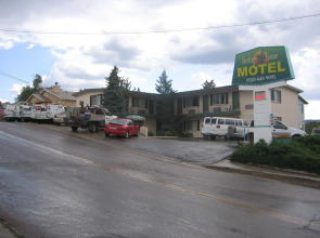 Heritage House Motel