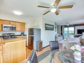 Walk to Beach: Duplex in North Topsail Beach!