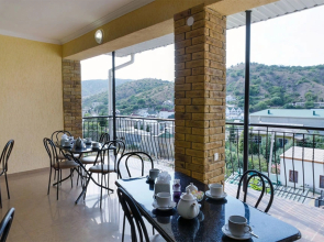 Guest House Ayat