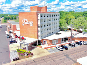 The Fredonia Hotel and Convention Center