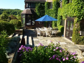 The Limes Country House with heated pool & Hot Tub