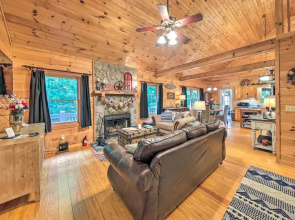 Cozy Cabin in Coosawattee River Resort!