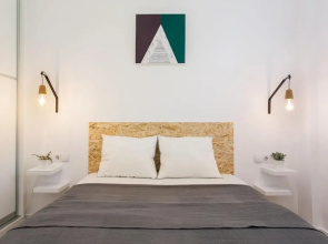 Disinffected Kifissia Central near Metro Apartment 1BR