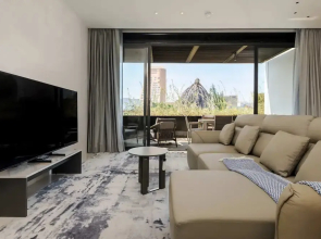 w Prestigious 3BR w Terrace in Polanco