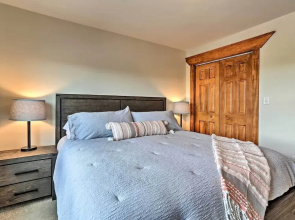 Retreat W/game Room & Deck, 1 Mi to Camelback