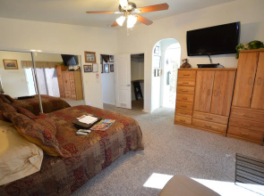 The Bear's Den B&B