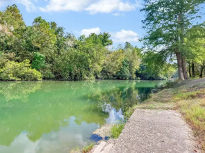 Guadalupe Bend Hideaway For 5