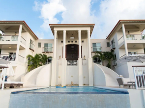Villa Hall