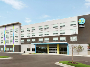 Tru by Hilton Harbison Columbia