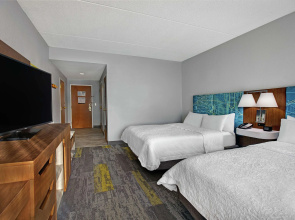 Hampton Inn & Suites Augusta West