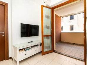 Come Casa Like Home Apartment with parking