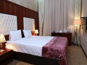 Отель Clover Hotel Baku