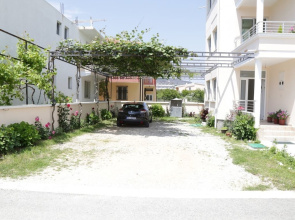 Mimi Lux Apartments