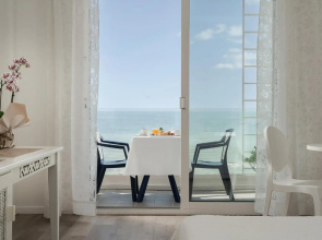 Hotel Mediterraneo