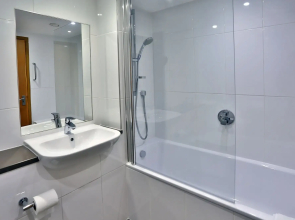 Garner Hotel Nottingham City Centre by IHG