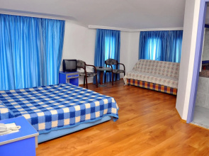 Blue Night Hotel