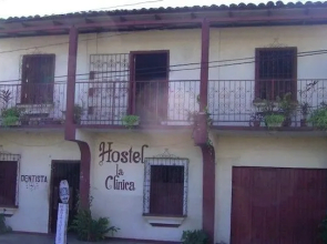 Guesthouse La Clinica - Hostel
