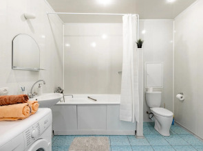 Tolstoy Apart Лейтейзена 9