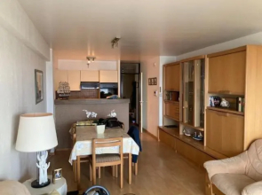 Ruim appartement met zeezicht in Westende