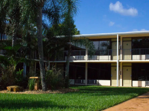 3 Palms Hotel
