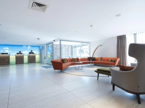 Hampton by Hilton London City