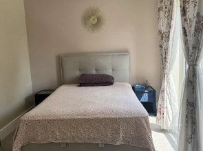 Luxurious 2 Bedroom Apartment in Reading