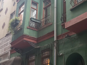 Istanbul Irish Hotel