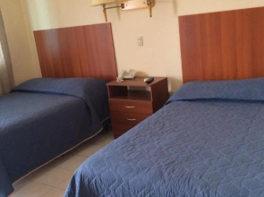 Hostal Marina Real
