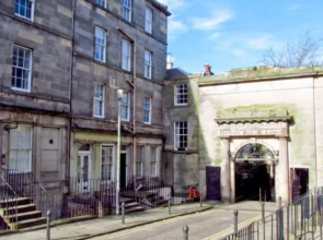 Stockbridge 2 Bedroom Apartment