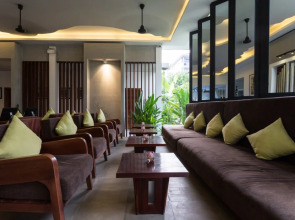 Lynnaya Urban River Resort