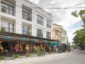 Backhome Hotel - Hostel