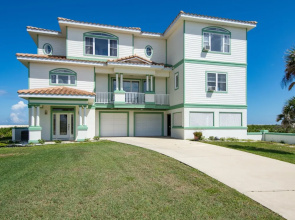 4br Oceanfront W/ Private Pool & 3 Balconies 4 Bedroom Home