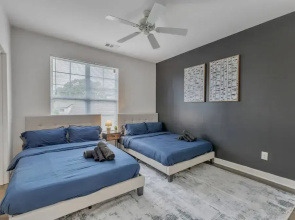 King 3BR Suite Mins to Downtown Raleigh