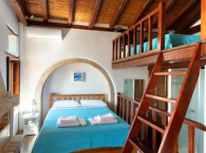Ypatia Cozy Castle Suite Apartment with Loft