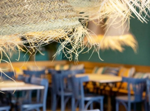 Yomo Hostal BCN Port