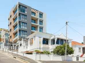 One Calais Luxury Apartments